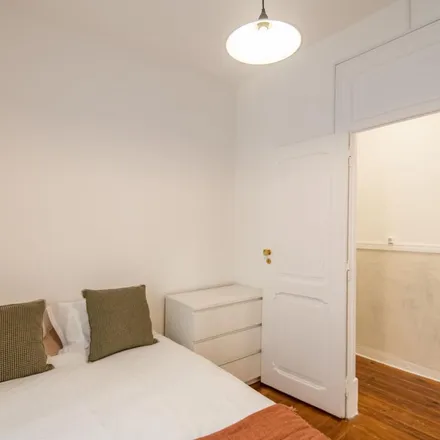 Rent this 6 bed apartment on Pastelaria Cordeiro in Rua Luciano Cordeiro, 1150-216 Lisbon