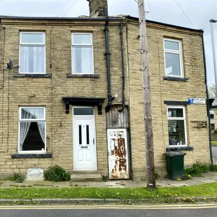 Buy this 2 bed townhouse on Acre Lane in Bradford, BD2 2EH