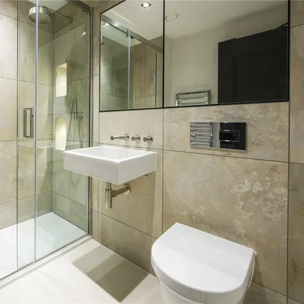 Image 7 - 14 Floral Street, London, WC2E 9DP, United Kingdom - Apartment for rent