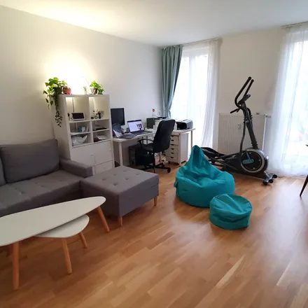 Rent this 3 bed apartment on Pedalerie in Kietzer Straße 7, 12555 Berlin