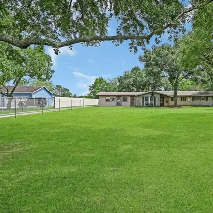 Buy this 2 bed house on Gentry Junior High School in East Archer Road, Harris County