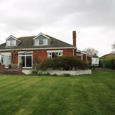 Buy this 5 bed house on Hawthorn Avenue in North Greetwell, LN3 4JS