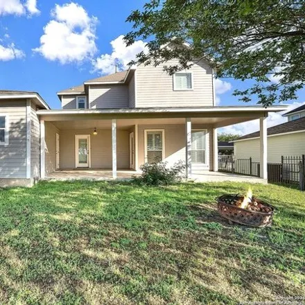 Image 6 - River Bend Golf Club, 101 Club Drive, Floresville, TX 78114, USA - House for sale