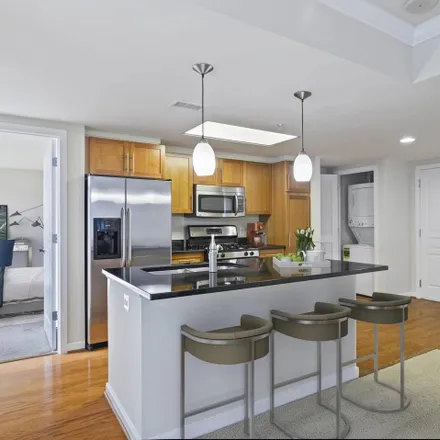 Image 5 - The Gramercy, 550 14th Road South, Arlington, VA 22202, USA - Apartment for rent