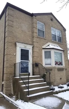 Rent this 3 bed house on Harding Avenue in Evergreen Park, IL 60805