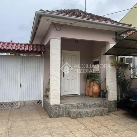 Buy this 5 bed house on Avenida Otto Niemeyer 2788 in Camaquã, Porto Alegre - RS