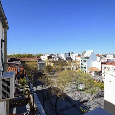 Image 2 - Calle de Bustos, 2, 28038 Madrid, Spain - Apartment for rent