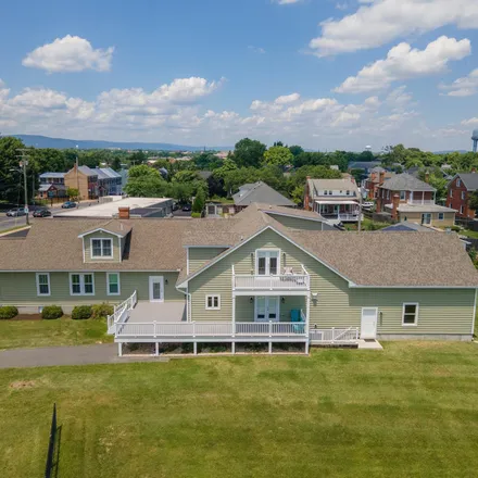 Buy this 6 bed house on 508 South Market Street in Maplewood, Frederick