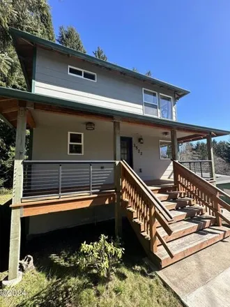 Buy this 2 bed house on 3568 Northeast 35th Street in Lincoln City, OR 97367