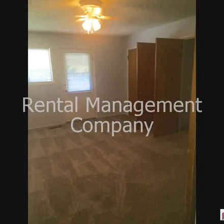 Rent this 4 bed apartment on 5673 North Poplar Avenue in Fresno, CA 93704
