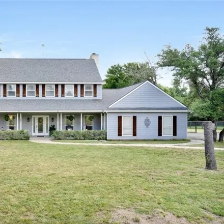 Buy this 5 bed house on 1093 Clayton Rd in Azle, Texas