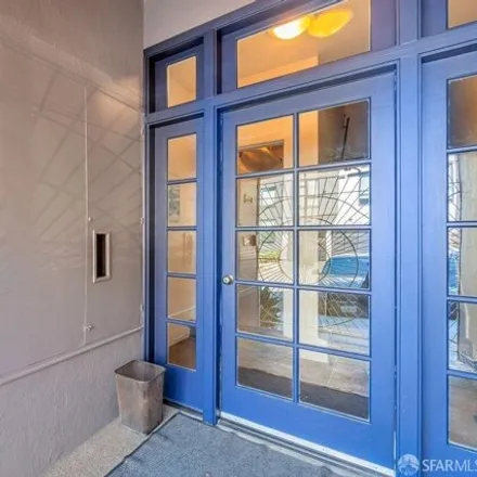Buy this 4 bed house on 233 Arkansas Street in San Francisco, CA 90103