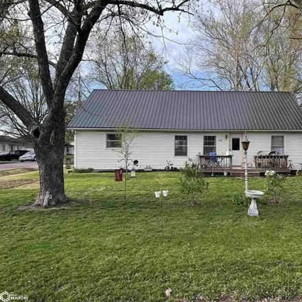 Buy this 4 bed house on 518 North Elm Street in Bloomfield, IA 52537