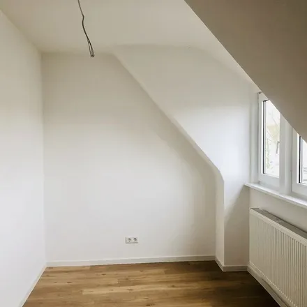 Rent this 4 bed apartment on Landwehrstraße 7 in 59192 Bergkamen, Germany