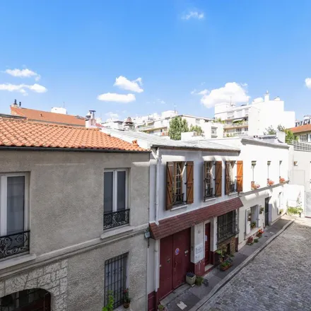 Rent this 2 bed apartment on 2 Impasse Calmels in 75018 Paris, France