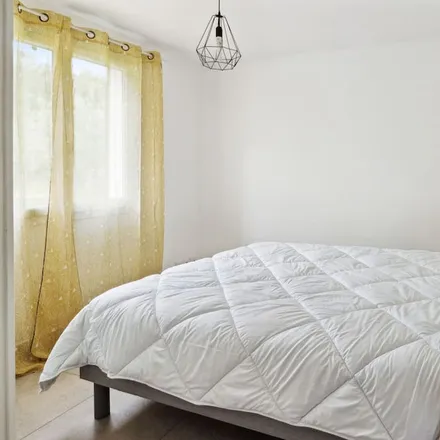Rent this 4 bed house on Les Arcs in Place Édouard Soldani, 83460 Les Arcs