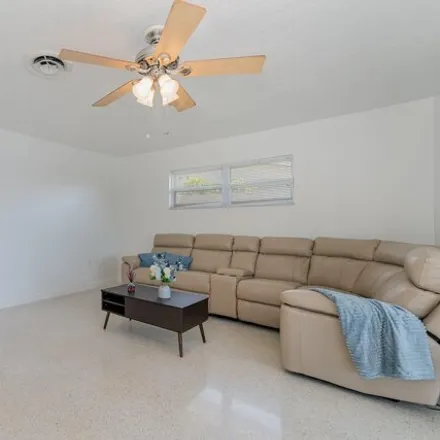 Image 7 - 343 Park Avenue, Satellite Beach, FL 32937, USA - House for rent