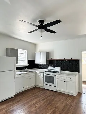 Image 6 - 8013 Green Street, New Orleans, LA 70118, USA - House for rent