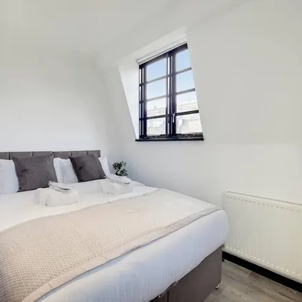 Image 2 - London, W2 1RE, United Kingdom - Apartment for rent