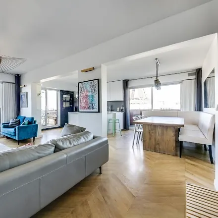 Rent this 4 bed apartment on 18 Rue de la Fédération in 75015 Paris, France