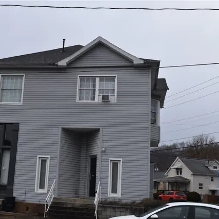 Rent this 3 bed apartment on 99 East 38th Street in Shadyside, Belmont County
