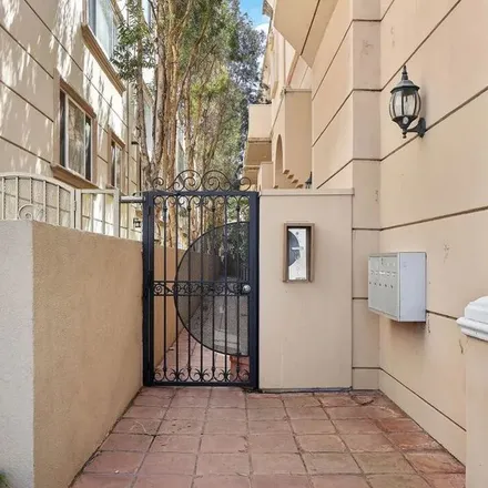 Rent this 3 bed apartment on 12040 Mayfield Avenue in Los Angeles, CA 90049