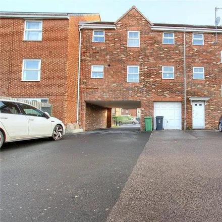 Rent this 2 bed apartment on 275 Raby Road in Hartlepool, TS24 8EH