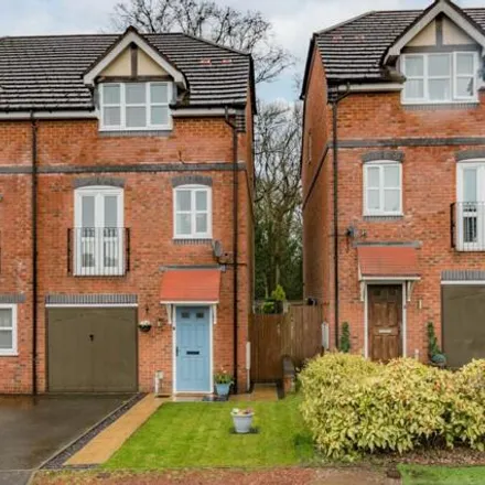 Buy this 3 bed duplex on Fleetwood Close in Redditch, B97 4NX