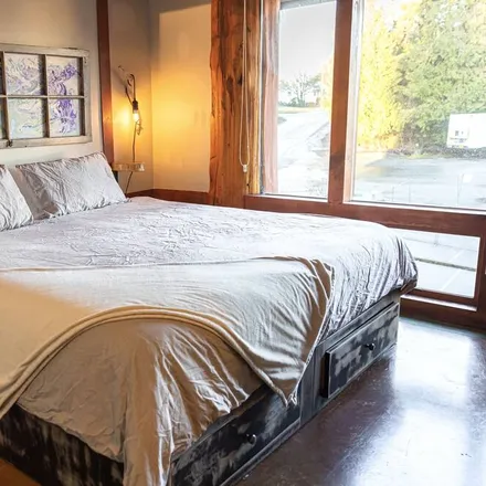 Rent this 2 bed condo on Ucluelet in BC V0R 3A0, Canada
