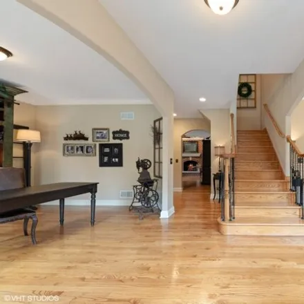 Image 2 - 1277 West Elm Street, Arlington Heights, IL 60004, USA - House for sale