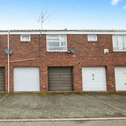 Image 1 - Treville Close, Redditch, B98 0NW, United Kingdom - Townhouse for sale