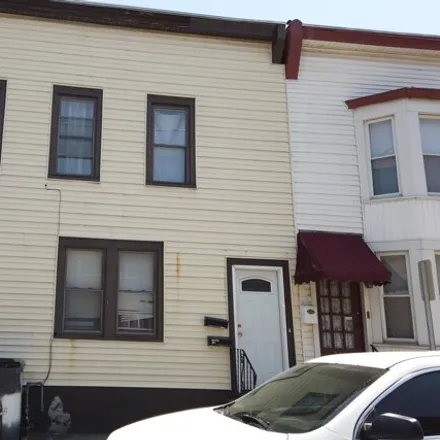 Buy this 5 bed house on 240 4th Street in Troy, NY 12180