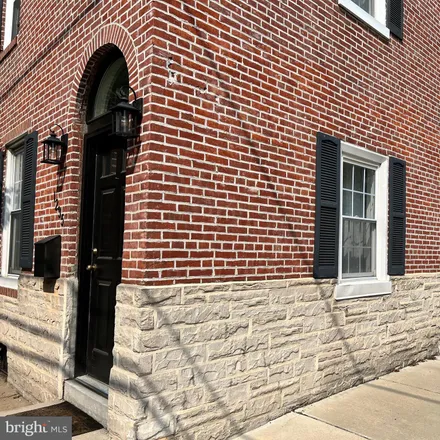 Image 2 - 401 Moyer Street, Philadelphia, PA 19125, USA - Townhouse for rent