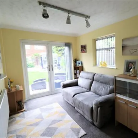 Image 9 - Gotham Road, Bebington, CH63 9NG, United Kingdom - House for sale