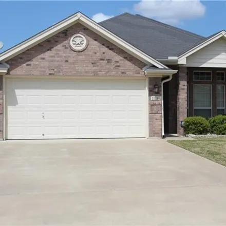Rent this 4 bed house on 1128 Chaucer Lane in Harker Heights, Bell County