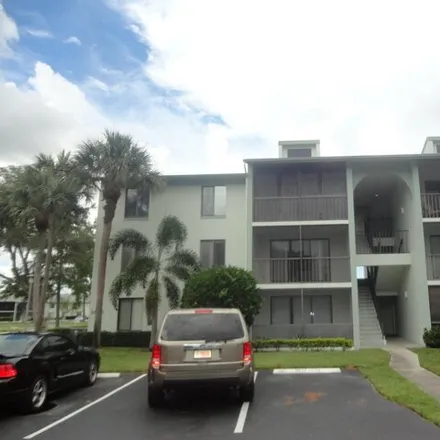 Rent this 2 bed condo on Bayview Road in Park Pointe, Greenacres