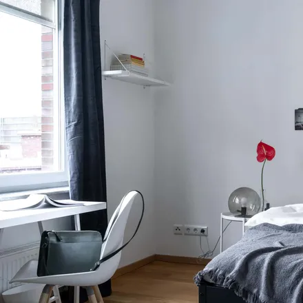 Rent this 11 bed room on Am Pankepark 12 in 10115 Berlin, Germany