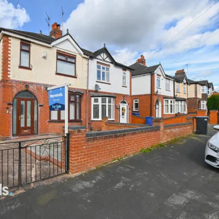 Buy this 3 bed duplex on Lovatt Avenue in Newcastle-under-Lyme, ST5 9AD
