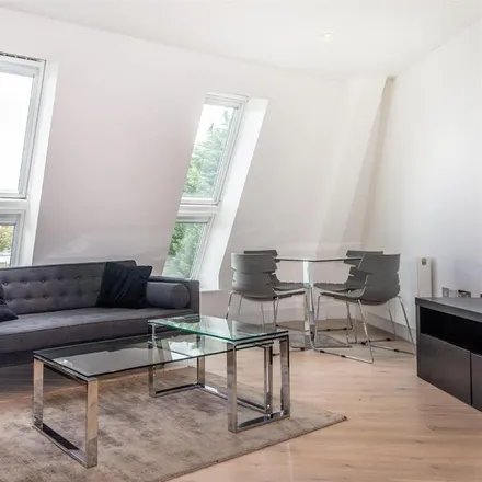 Rent this 1 bed apartment on Giacomo's in Finchley Road, Childs Hill