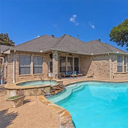 Image 2 - 7916 Sheffield Court, North Richland Hills, TX 76182, USA - House for sale