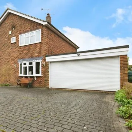 Buy this 4 bed house on Butlers Close in Chelmsford, CM1 7BE