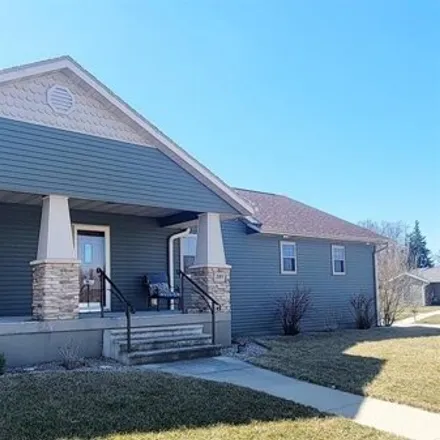 Buy this 4 bed house on 287 West Cardinal Street in Garner, IA 50438