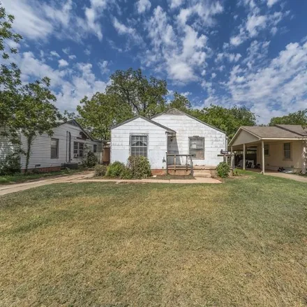 Buy this 3 bed house on Elmwood Church in South 5th Street, Abilene