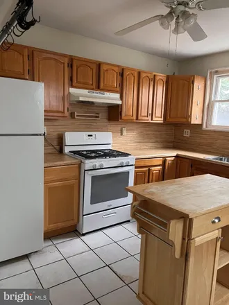 Rent this 3 bed townhouse on Southwark School in South 8th Street, Philadelphia