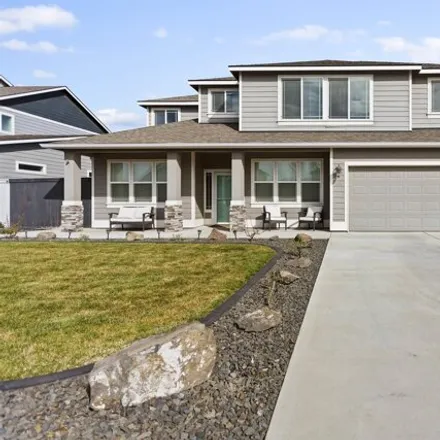 Buy this 7 bed house on 799 Pinnacle Drive in West Richland, WA 99353