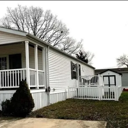 Buy this studio apartment on 3419 Dahlia Lane in Middle River, MD 21220