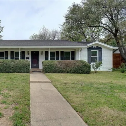 Buy this 4 bed house on Nette Schultz Elementary School in 1502 Hanover Drive, Denton