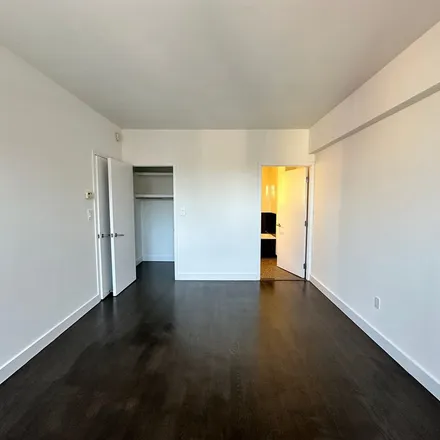 Image 3 - Windermere West End, 666 West End Avenue, New York, NY 10025, USA - Apartment for rent