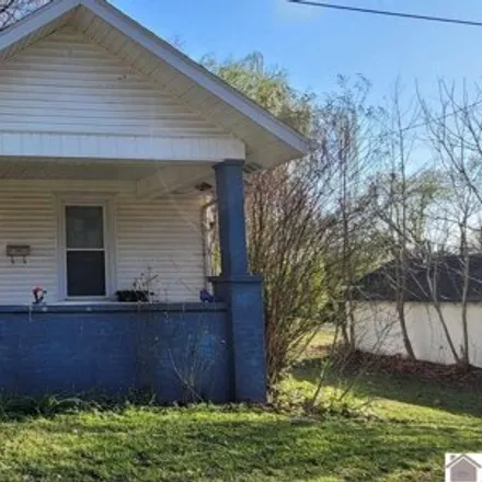 Buy this 2 bed house on 499 4th Street in Fulton, KY 42041