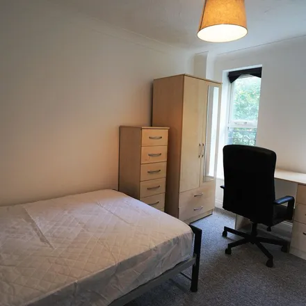 Image 2 - 4 Thomas Way, Stoke Gifford, BS16 1WT, United Kingdom - Apartment for rent